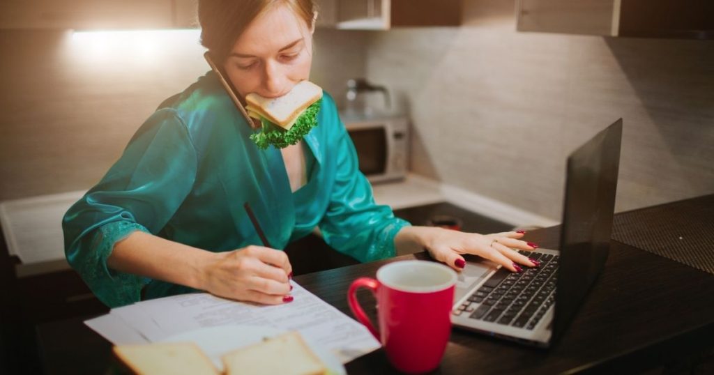 忙しそうな女性