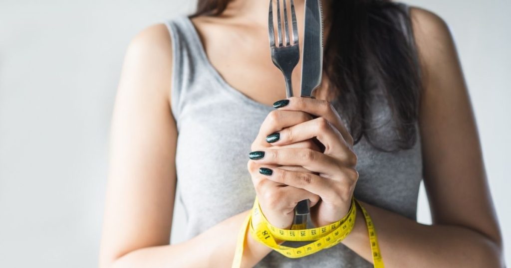 ダイエット中の女性