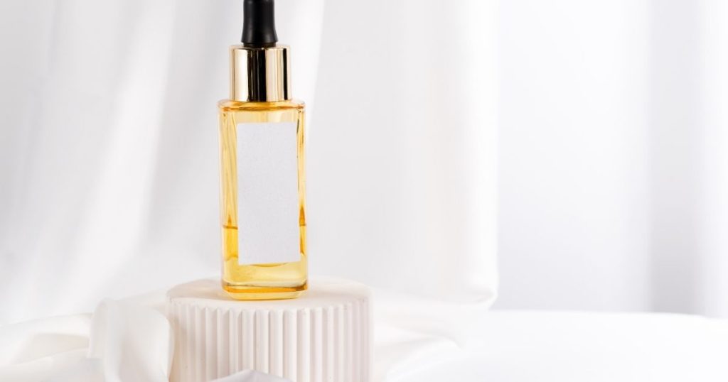 レチノール美容液